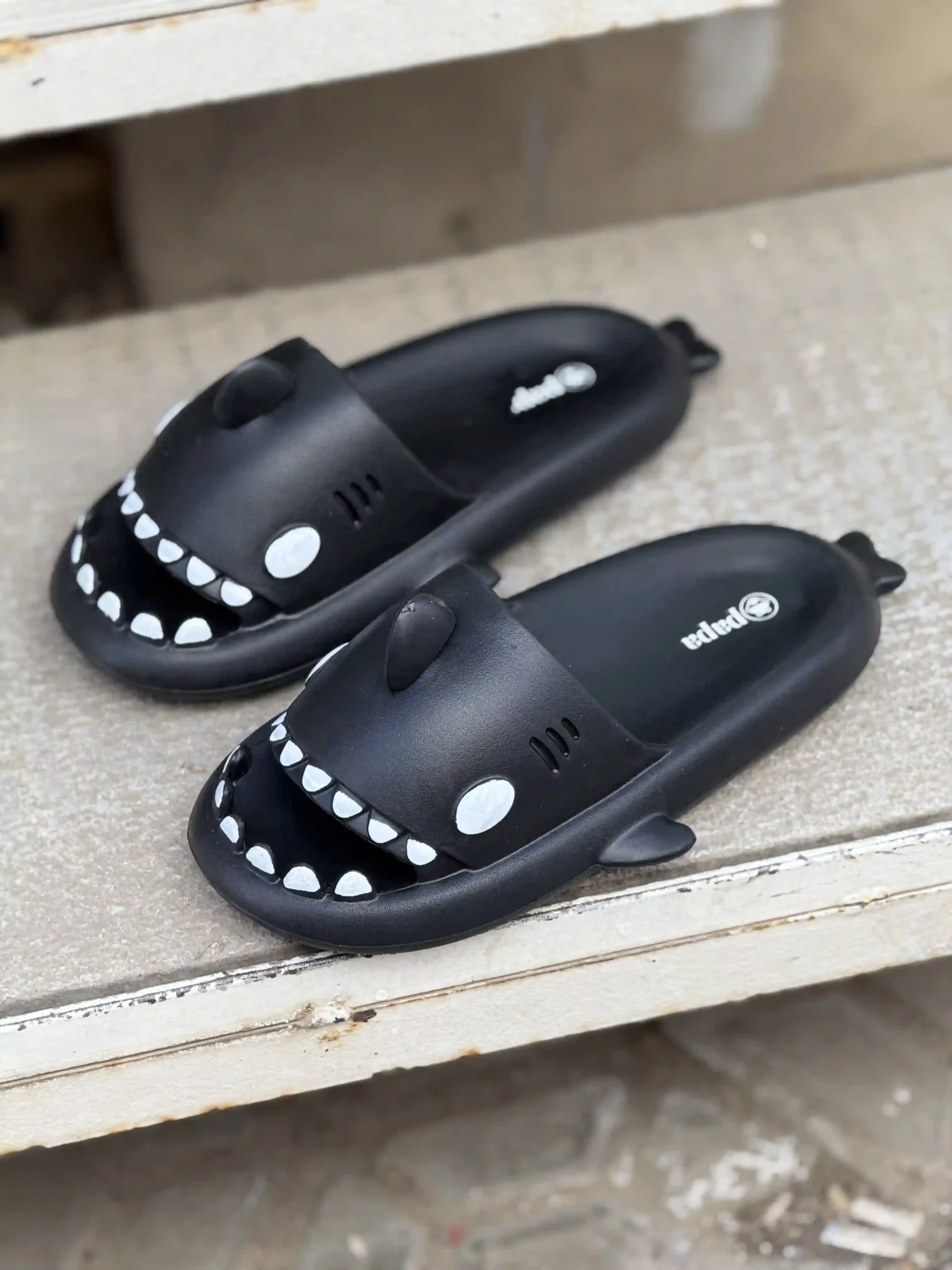 دمپایی کوسه — تصویر ۴